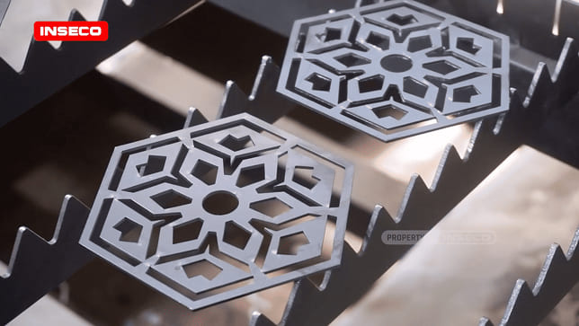 Perbandingan Oksigen & Screw Compressor Potong Mesin Laser Cutting Plat Besi 5 Hasil Potong Plat Besi Mesin Laser Cutting Plat Besi Menggunakan Oksigen & Screw Compressor