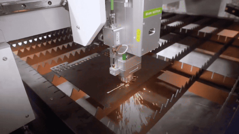 Kreasi Keren dengan Mesin Laser Cutting Plat Besi: Berapa Harganya? 2 Proses Pemotongan Plat Besi Desain Jam Dinding