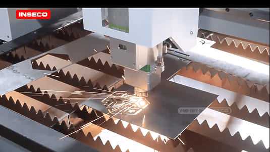 Perbandingan Oksigen & Screw Compressor Potong Mesin Laser Cutting Plat Besi 4 Proses Pemotongan Plat Besi