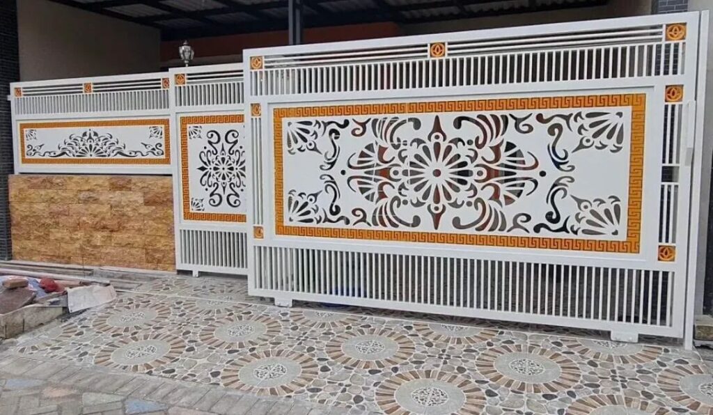 10 Contoh Pagar Rumah Cutting Laser Sederhana dan Estetik 8 Pagar Cutting Laser Motif Bunga